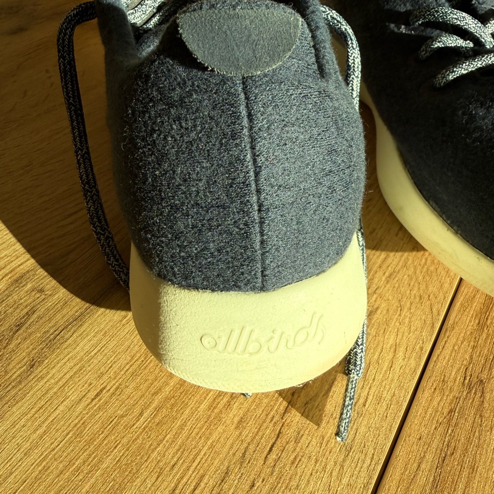 Allbirds Men's Wool Runners - Navy / Cream - Size 9 - Picture 6 of 9